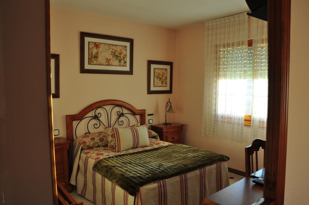 Hospederia Gemma Hotel La Lastrilla Phòng bức ảnh
